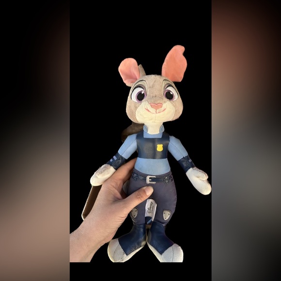 Disney store Zootopia Judy Hopps Plush Police Officer Cop Bunny Rabbit Doll - Picture 2 of 7